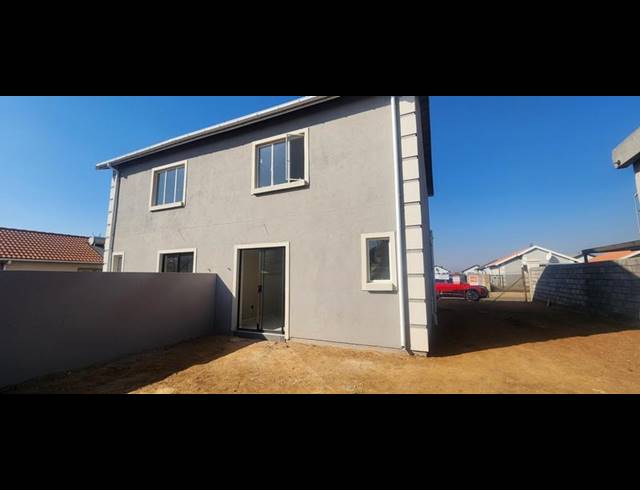 2 BEDROOM DUPLEX FOR SALE IN BUHLE PARK